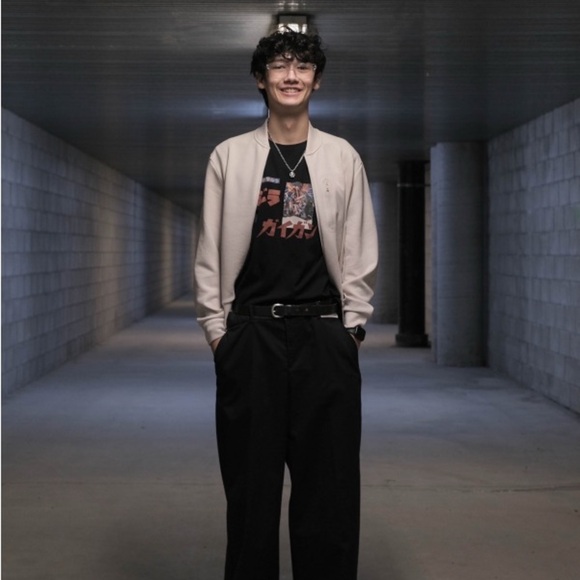 NWT Uniqlo Godzilla vs. Gigan Limited Ed. 70th Movie Anniversary Graphic Tee XL - Picture 5 of 7